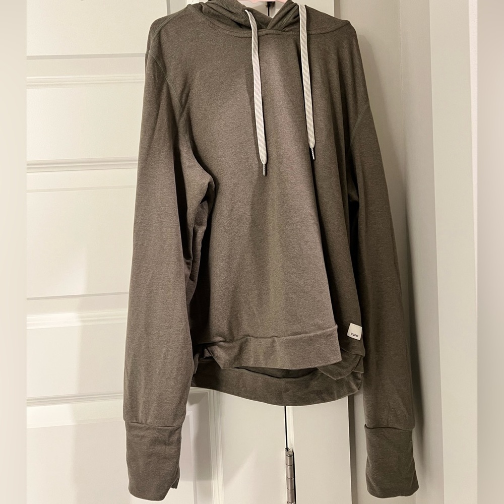 Vuori Halo Hoodie in Green size M